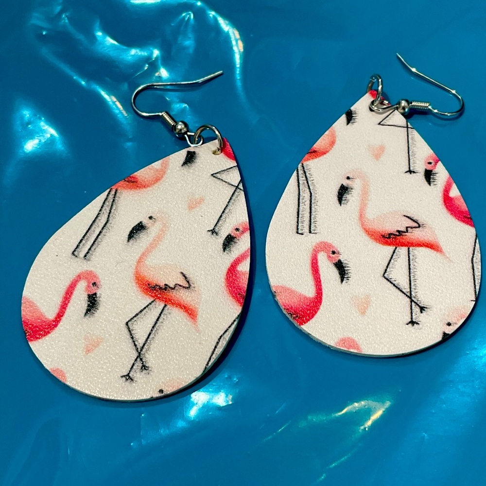 Flamingo earrings!